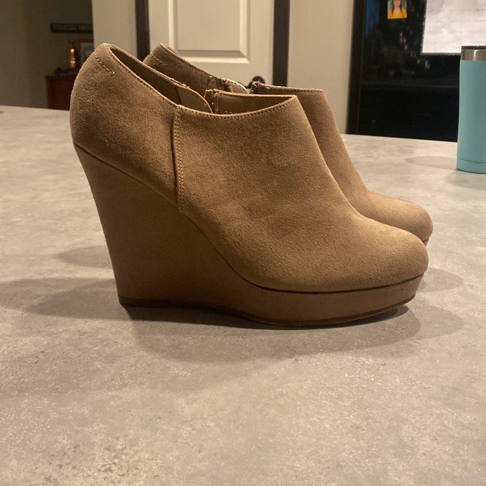 Never worn
